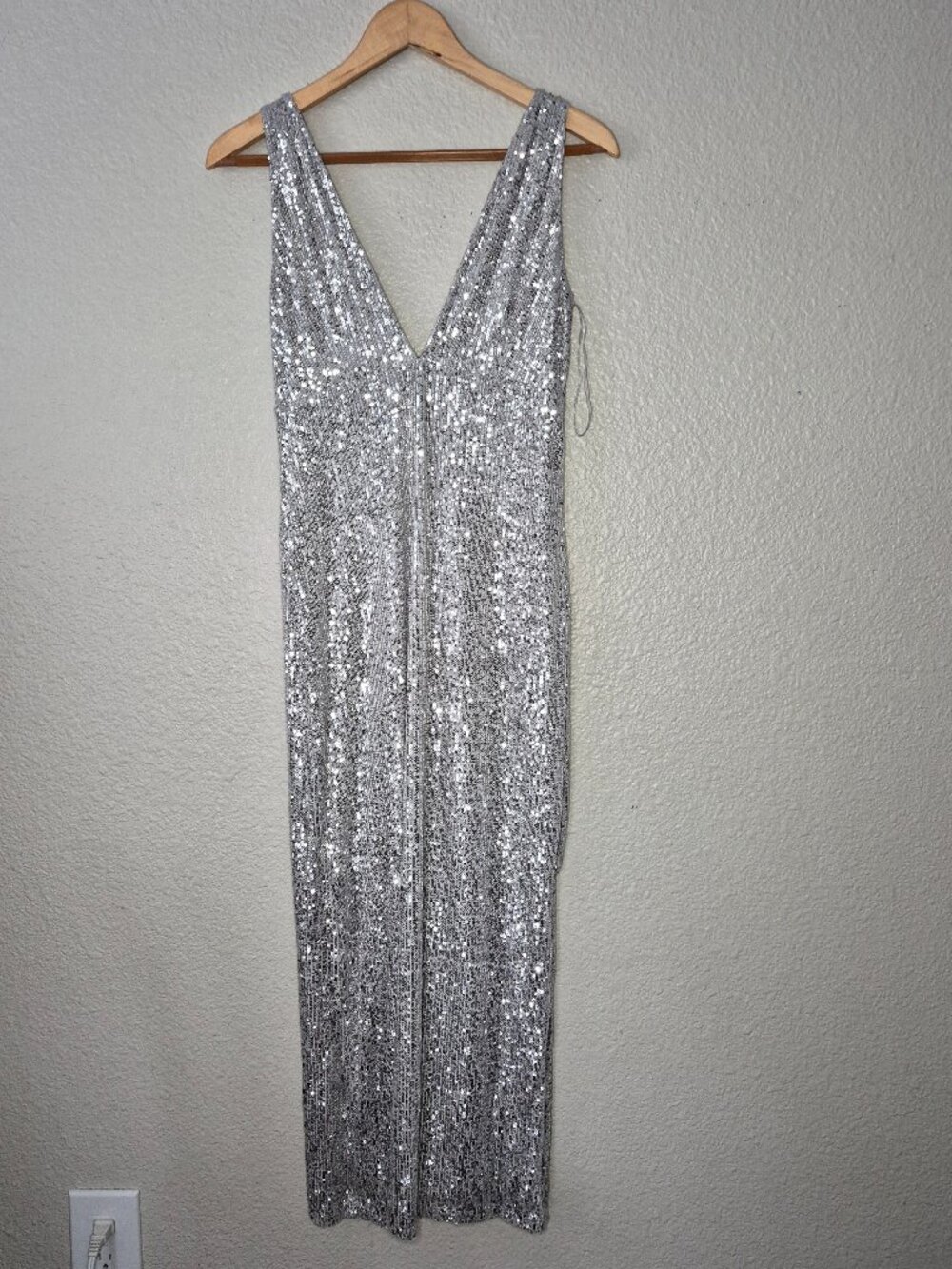 NWT Abercrombie And Fitch Women's  Silver Sequins Sparkely Dress Size: Small